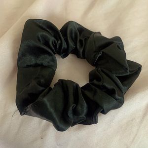 Good for the hair and it doesn’t makes nots on your hair.